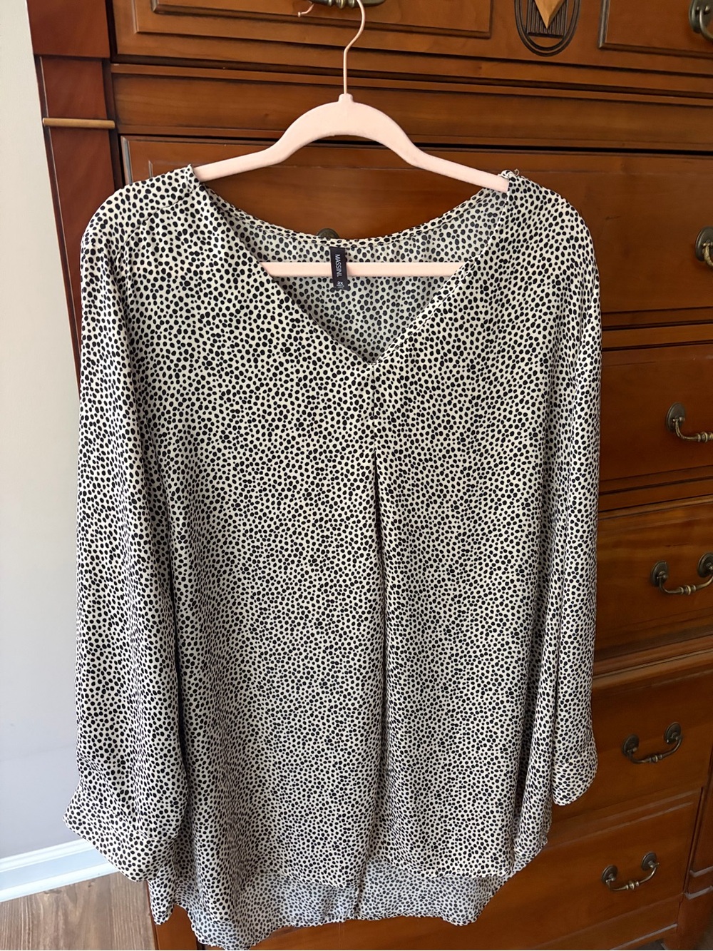 Massini Black and Cream Speckled V-Neck Blouse